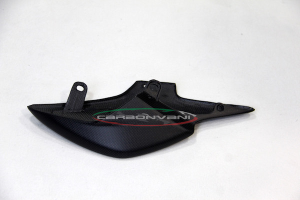 CARBONVANI - MV AGUSTA BRUTALE 800 CARBON FIBER RIGHT HAND SIDE TAIL (2017+) CARBONVANI - MV AGUSTA BRUTALE 800 CARBON FIBER RIGHT HAND SIDE TAIL (2017+)